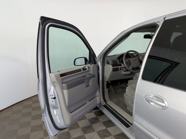 Used 2007 Ford Freestar SEL image 13