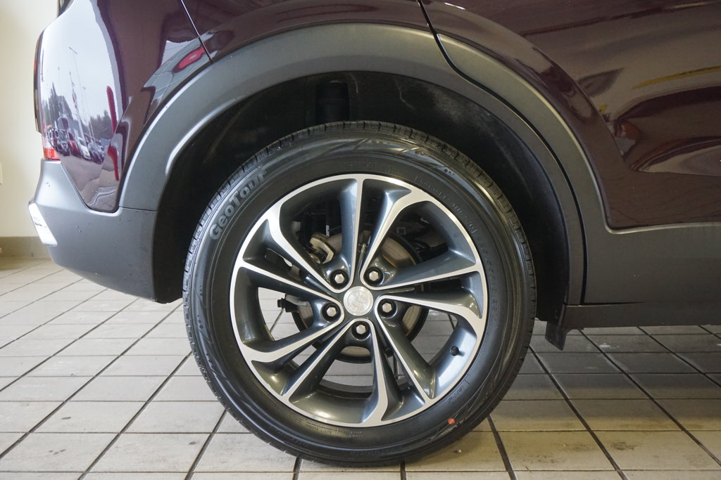Used 2021 Buick Encore GX Essence AWD/4WD image 34