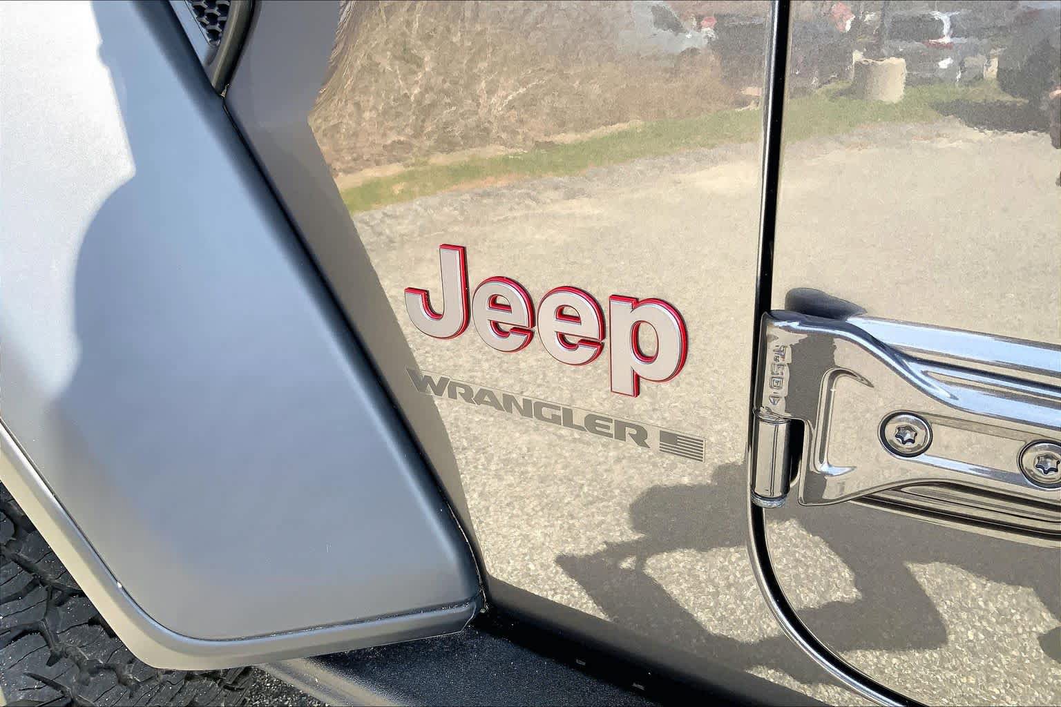 Used 2023 Jeep Wrangler Rubicon AWD/4WD image 11