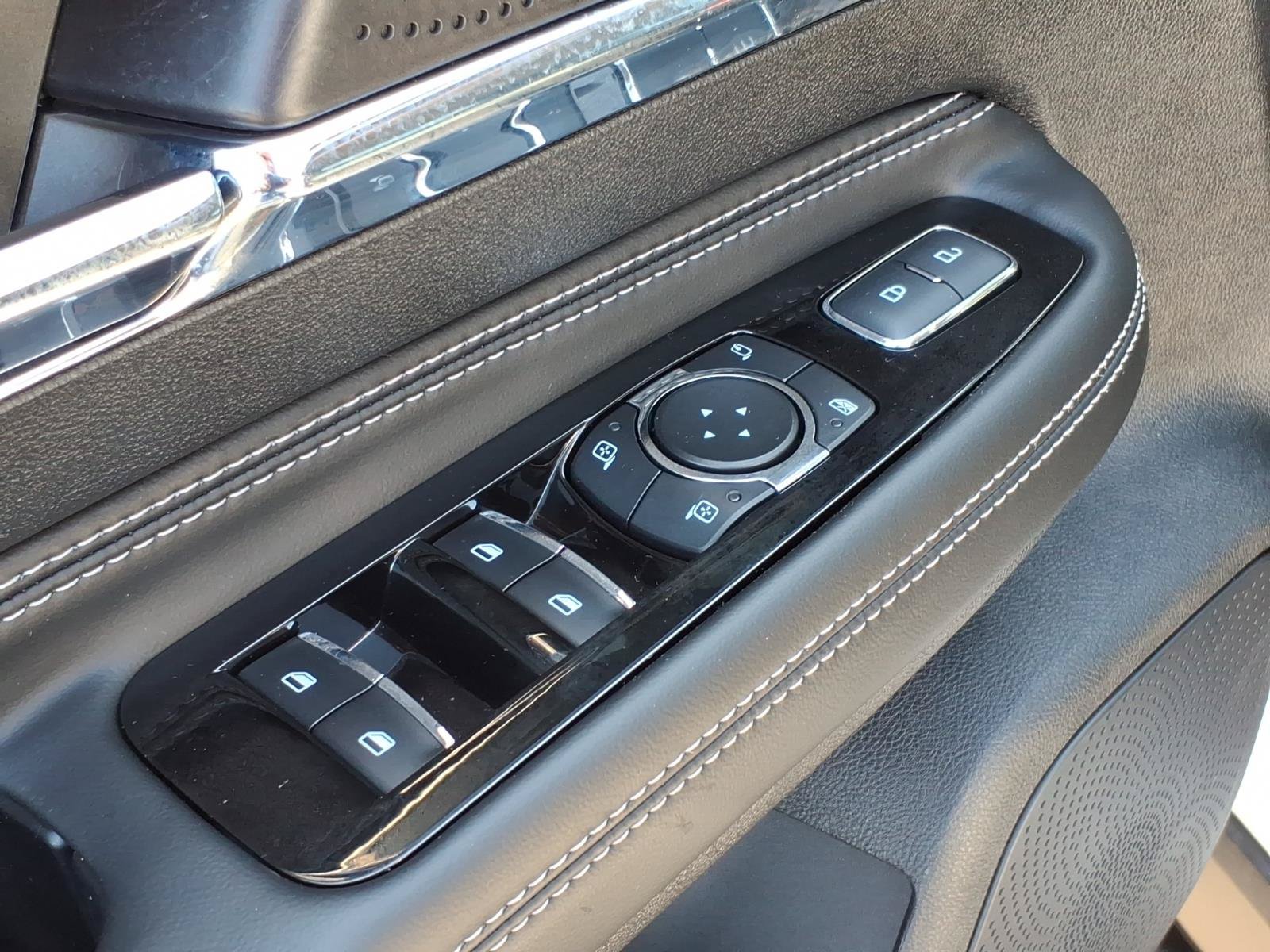 Used 2025 Lincoln Corsair AWD w/ Equipment Group 101A image 14