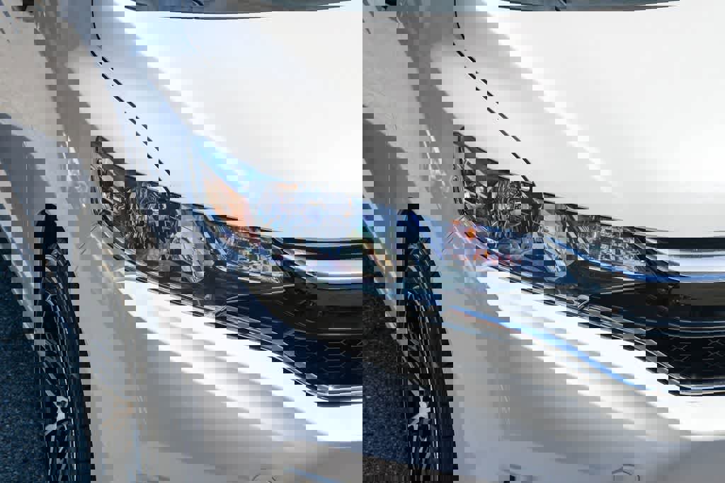 Used 2020 Honda Fit LX image 4