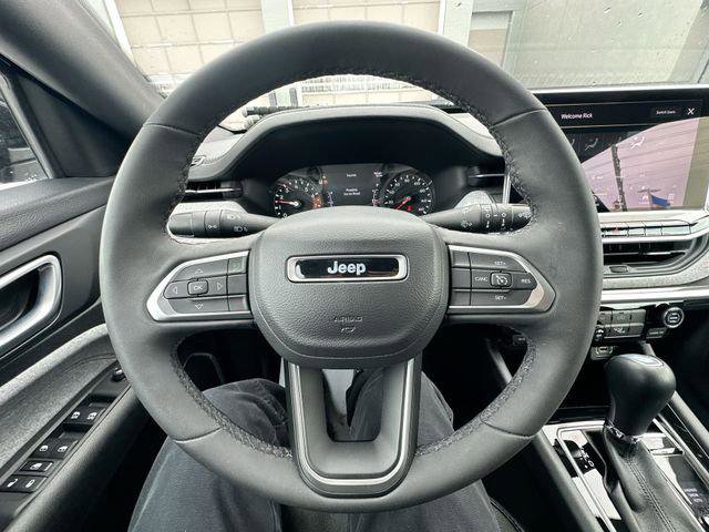 Certified 2023 Jeep Compass Latitude image 16