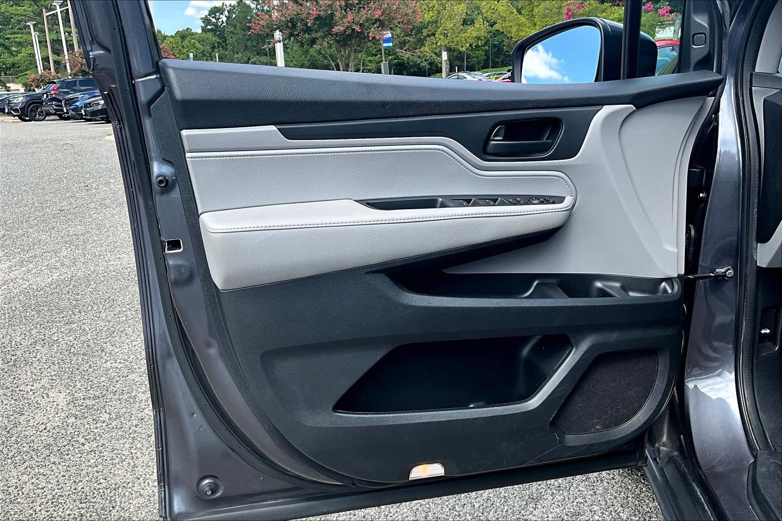 Used 2019 Honda Odyssey EX image 17