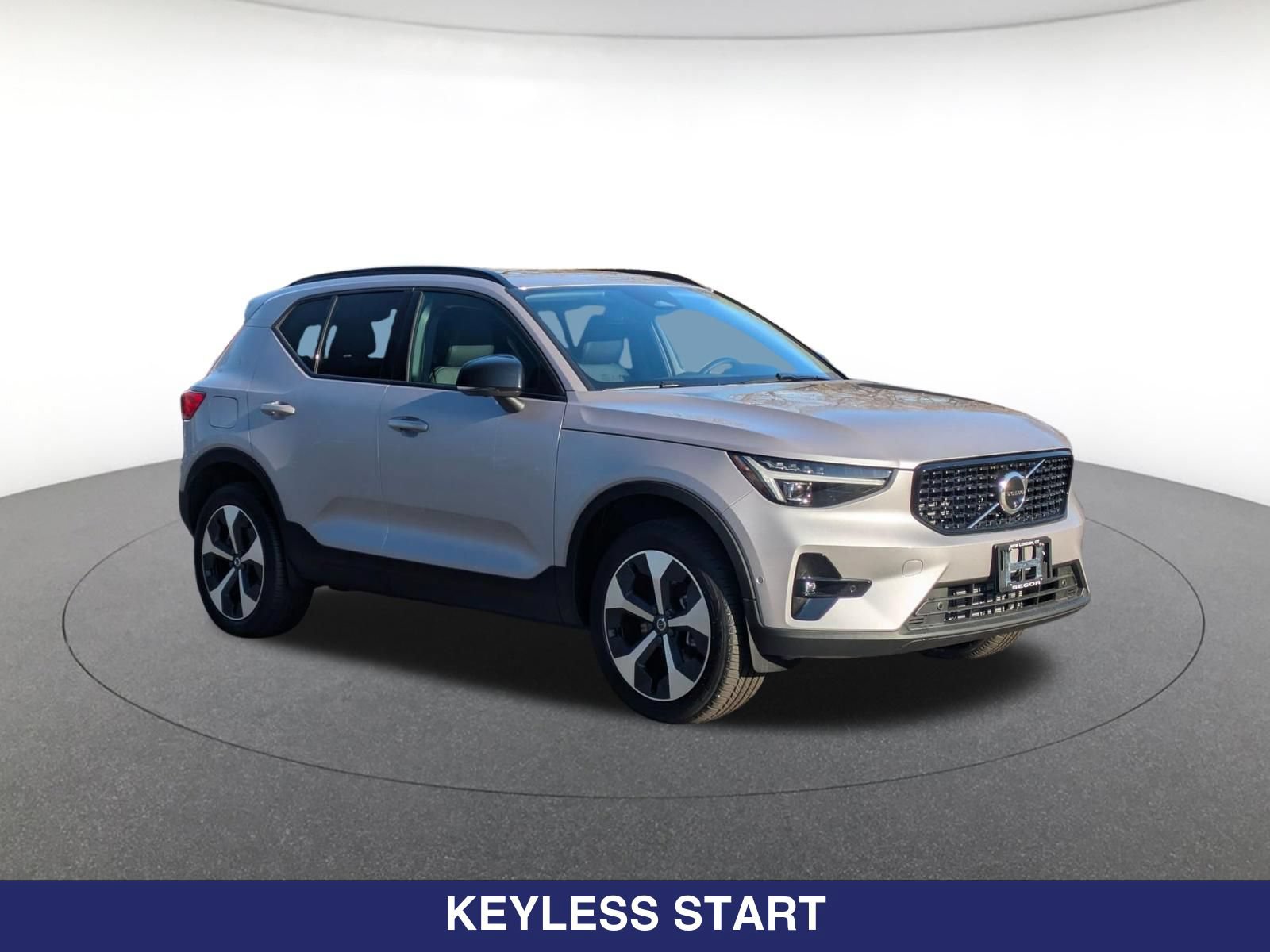 New 2026 Volvo XC40 B5 Plus w/ Protection Package Premier AWD/4WD image 3