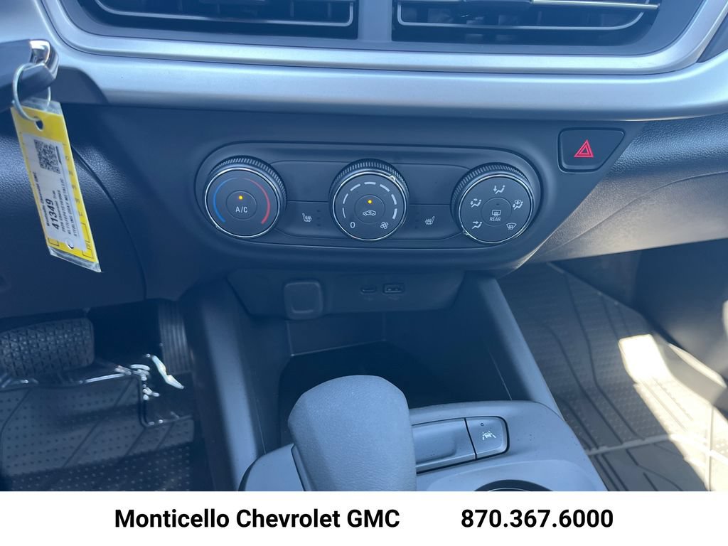 New 2026 Chevrolet Trax LS w/ LS Convenience Package FWD image 18