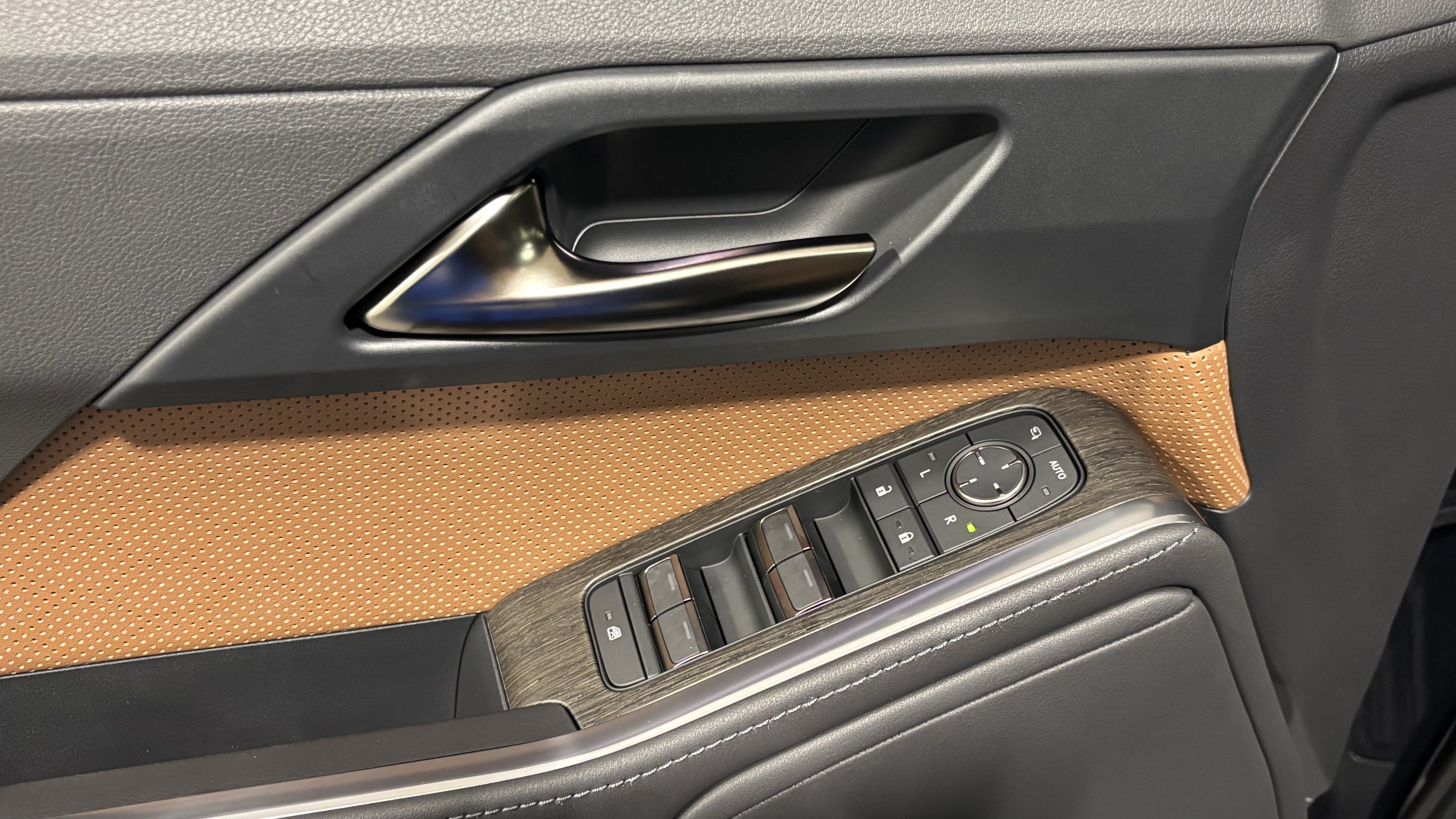 New 2026 Lexus GX 550 AWD/4WD image 10