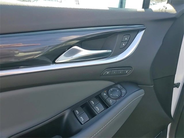 Used 2024 Buick Enclave Premium image 12