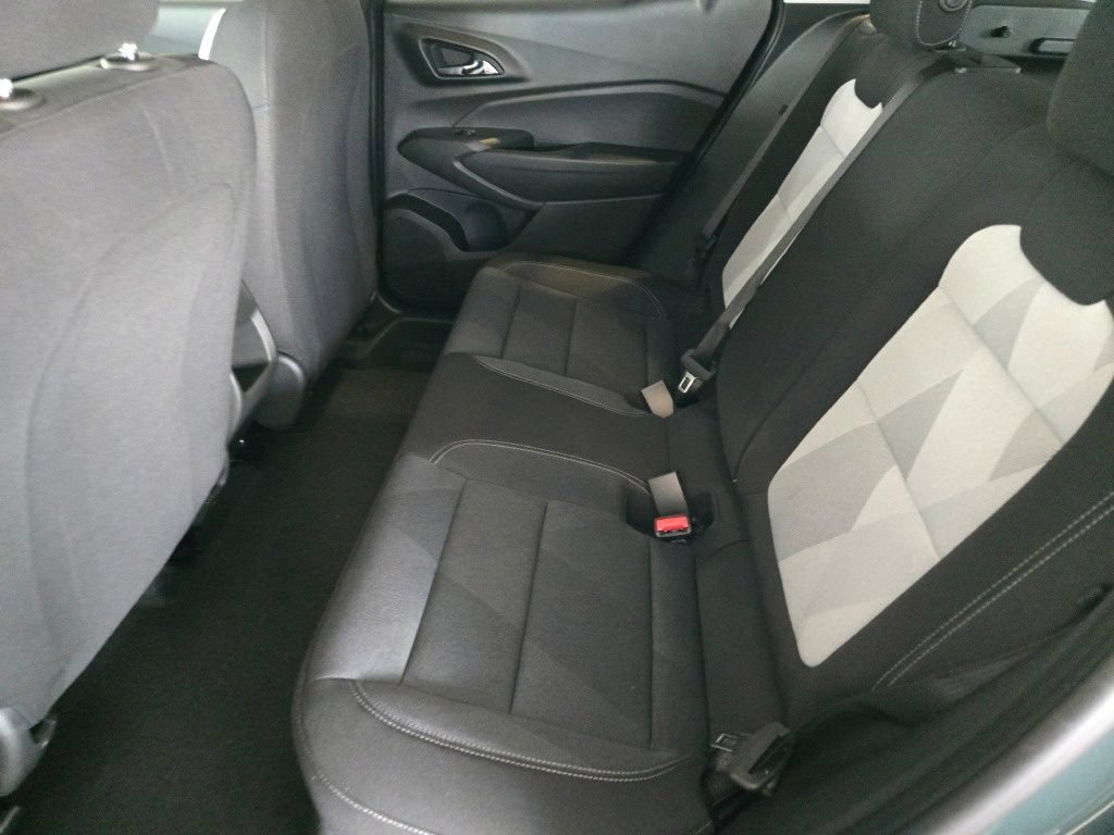 New 2026 Chevrolet Trax LS w/ LS Convenience Package FWD image 14