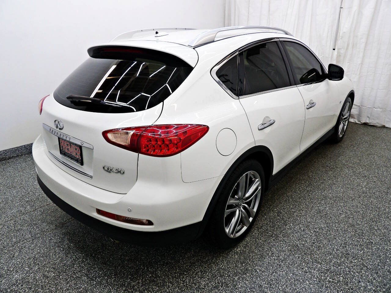 Used 2015 INFINITI QX50 Journey w/ Premium Package AWD/4WD image 6