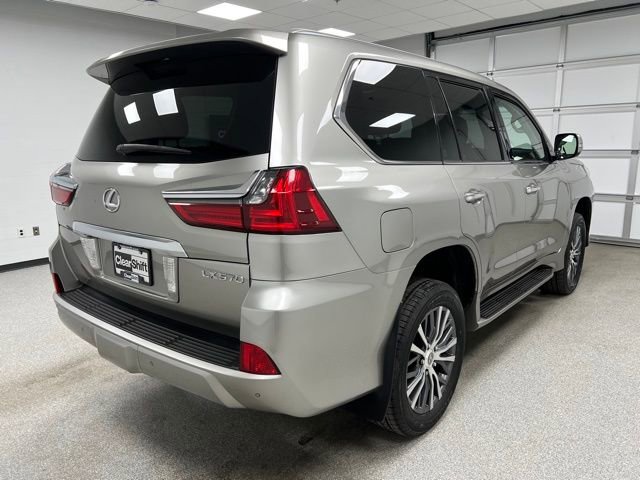 Used 2016 Lexus LX 570 4WD w/ Luxury Package image 9