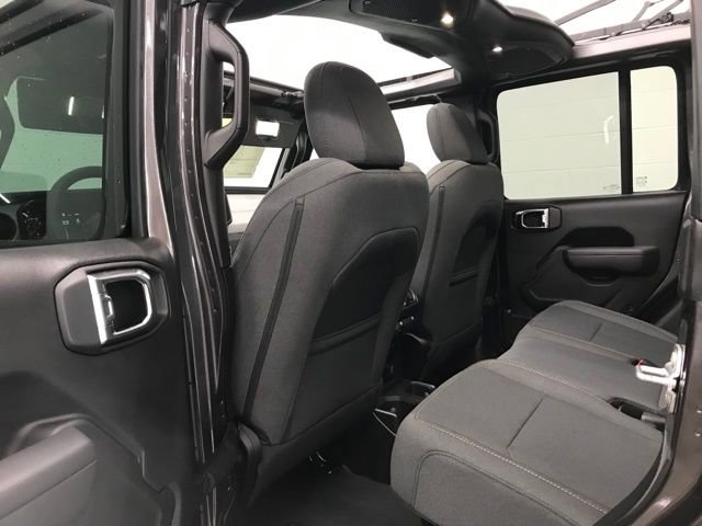 New 2025 Jeep Gladiator Willys image 25