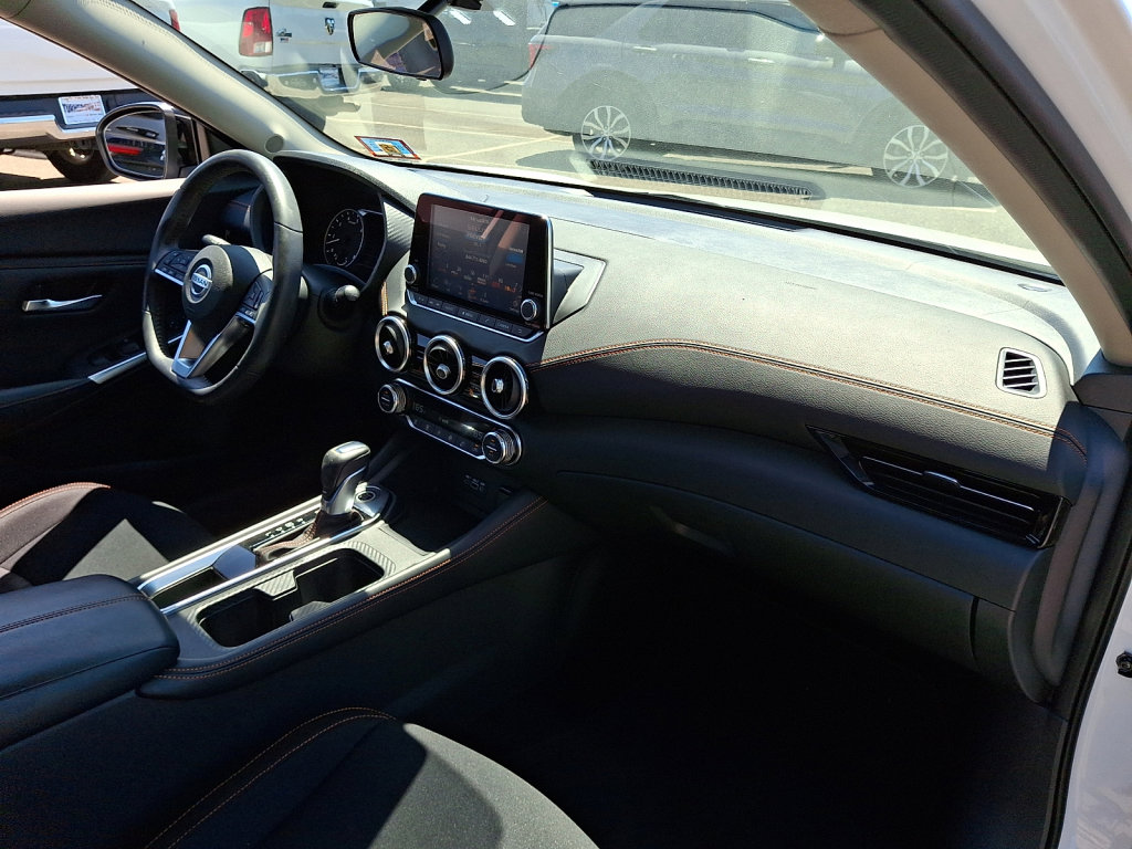Used 2020 Nissan Sentra SR w/ Trunk Package FWD image 11
