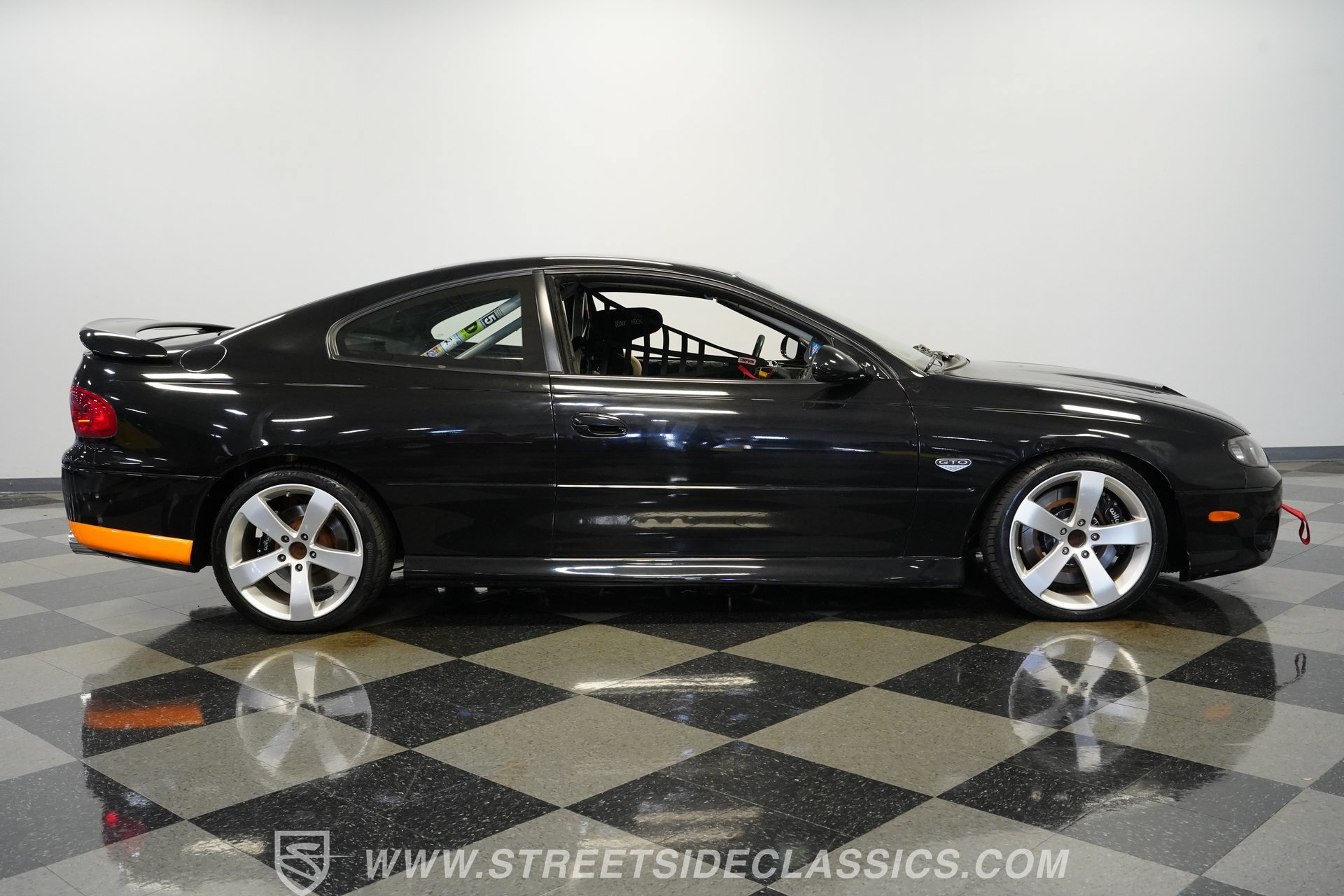 Used 2005 Pontiac GTO RWD image 15