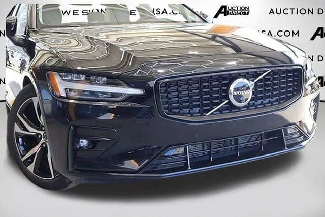 Used 2024 Volvo S60 B5 Plus AWD/4WD image 43