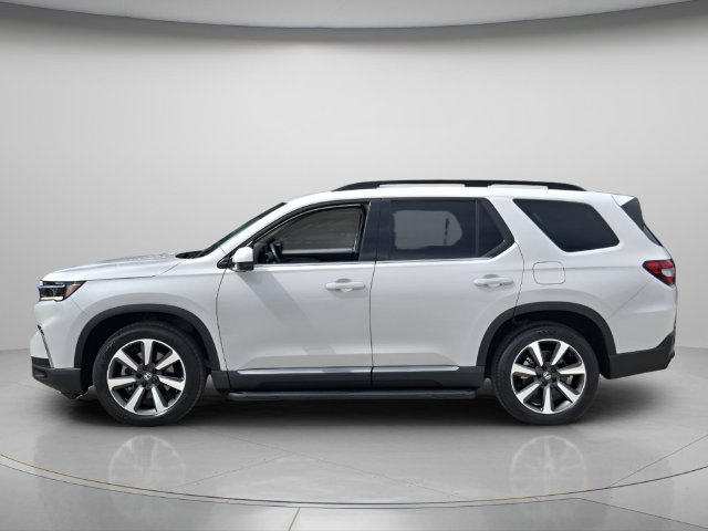 Used 2024 Honda Pilot Elite image 3