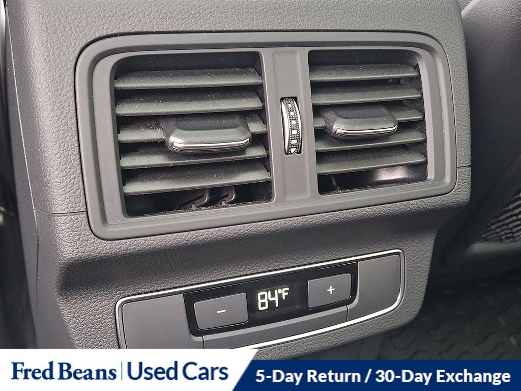 Used 2023 Audi Q5 e Premium Plus w/ Premium Plus Package image 12