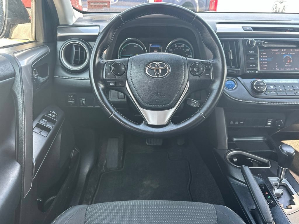 Used 2016 Toyota RAV4 XLE AWD/4WD image 16