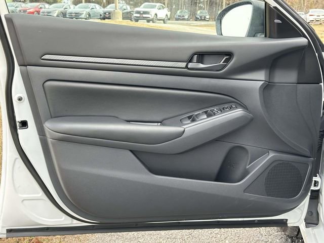 Certified 2025 Nissan Altima 2.5 S image 13