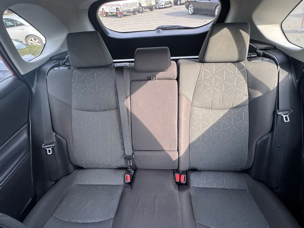 Used 2022 Toyota RAV4 XLE image 25