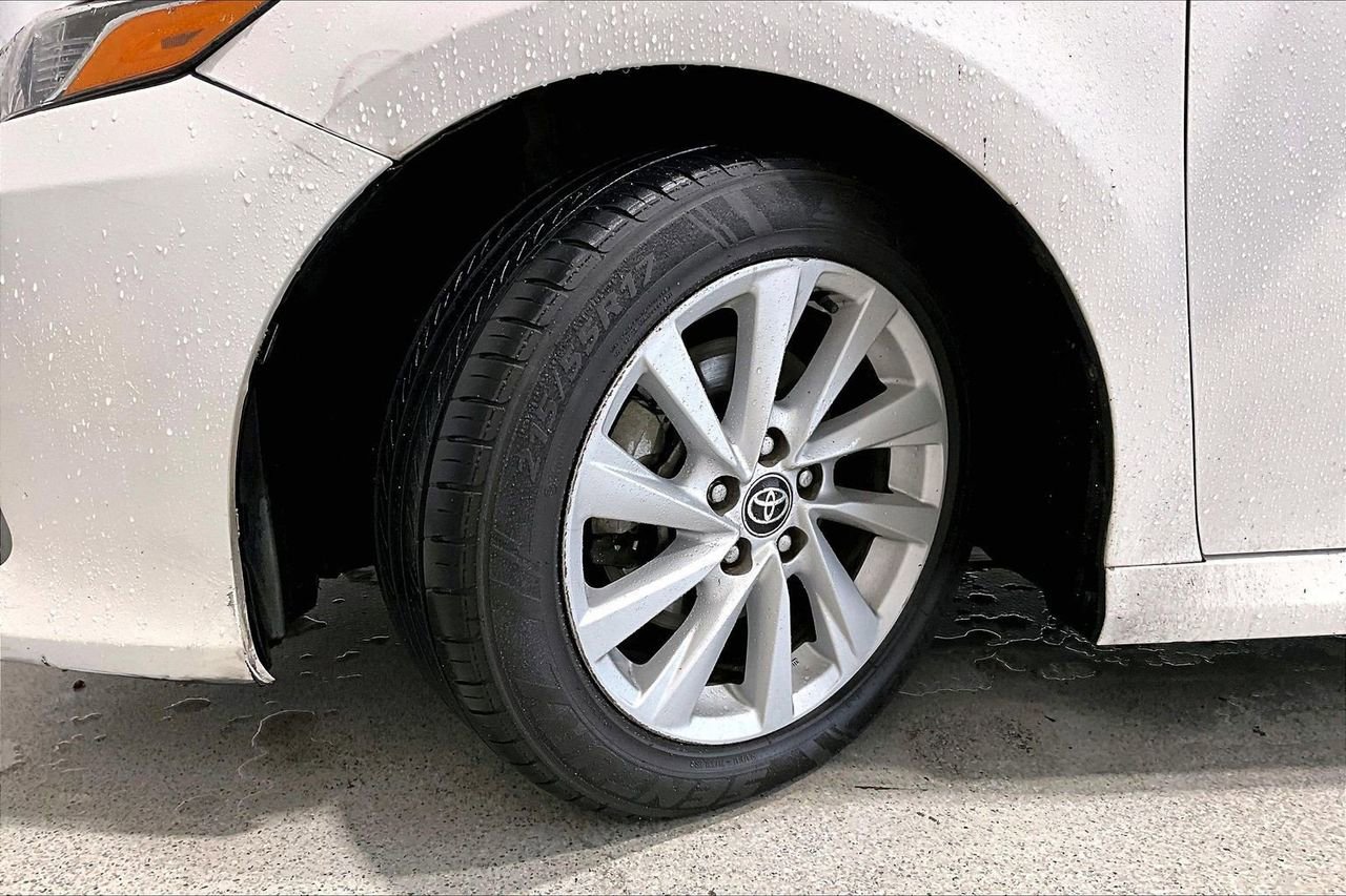 Used 2023 Toyota Camry LE FWD image 18