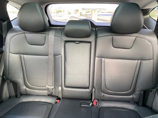 Used 2025 Hyundai Tucson Limited AWD/4WD image 23