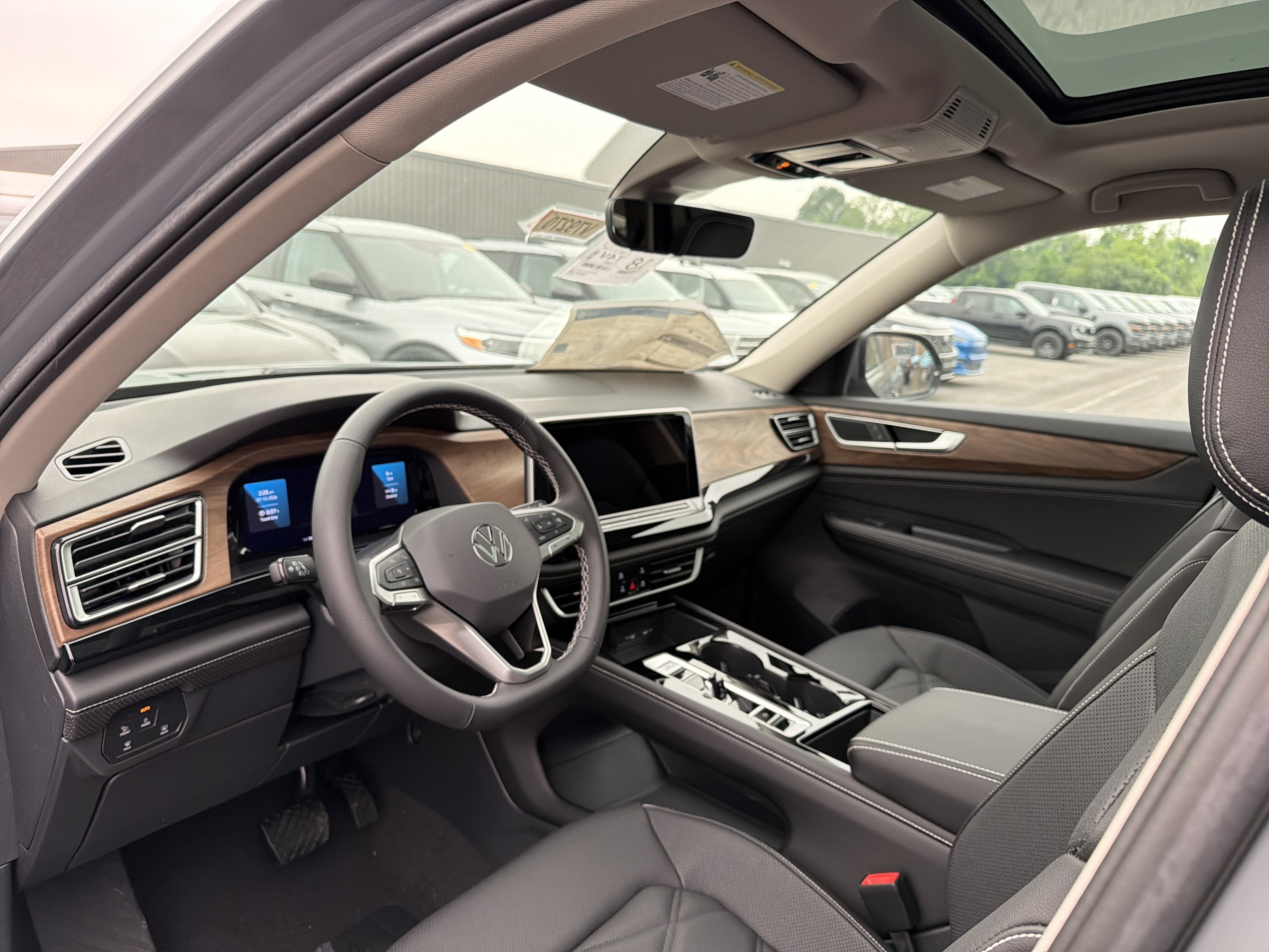 New 2026 Volkswagen Atlas SE AWD/4WD image 9