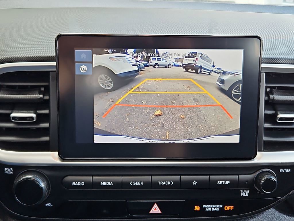 Used 2025 Hyundai Venue SEL image 17