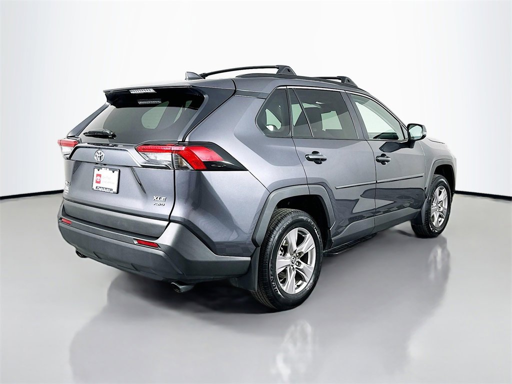 Used 2025 Toyota RAV4 XLE image 11