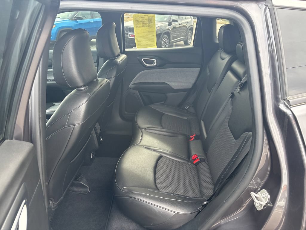 Used 2024 Jeep Compass Latitude AWD/4WD image 25