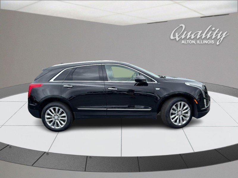 Used 2018 Cadillac XT5 Platinum w/ Driver Assist Package AWD/4WD image 2