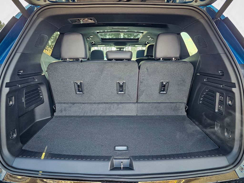 New 2026 GMC Acadia Denali w/ Super Cruise Package image 38