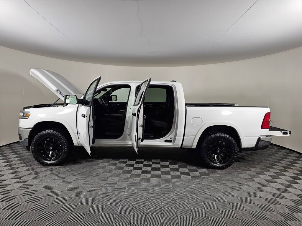 Used 2025 RAM 1500 Big Horn image 16