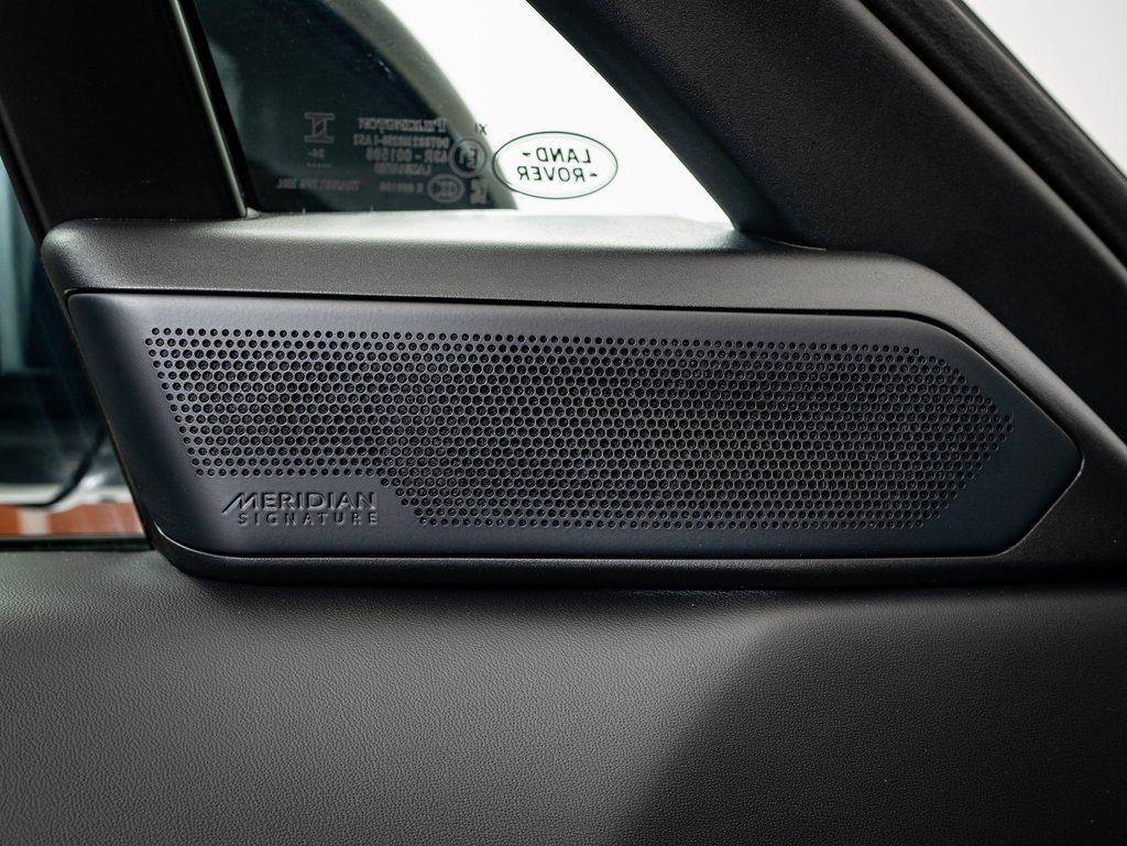 New 2026 Land Rover Range Rover Sport SV image 29