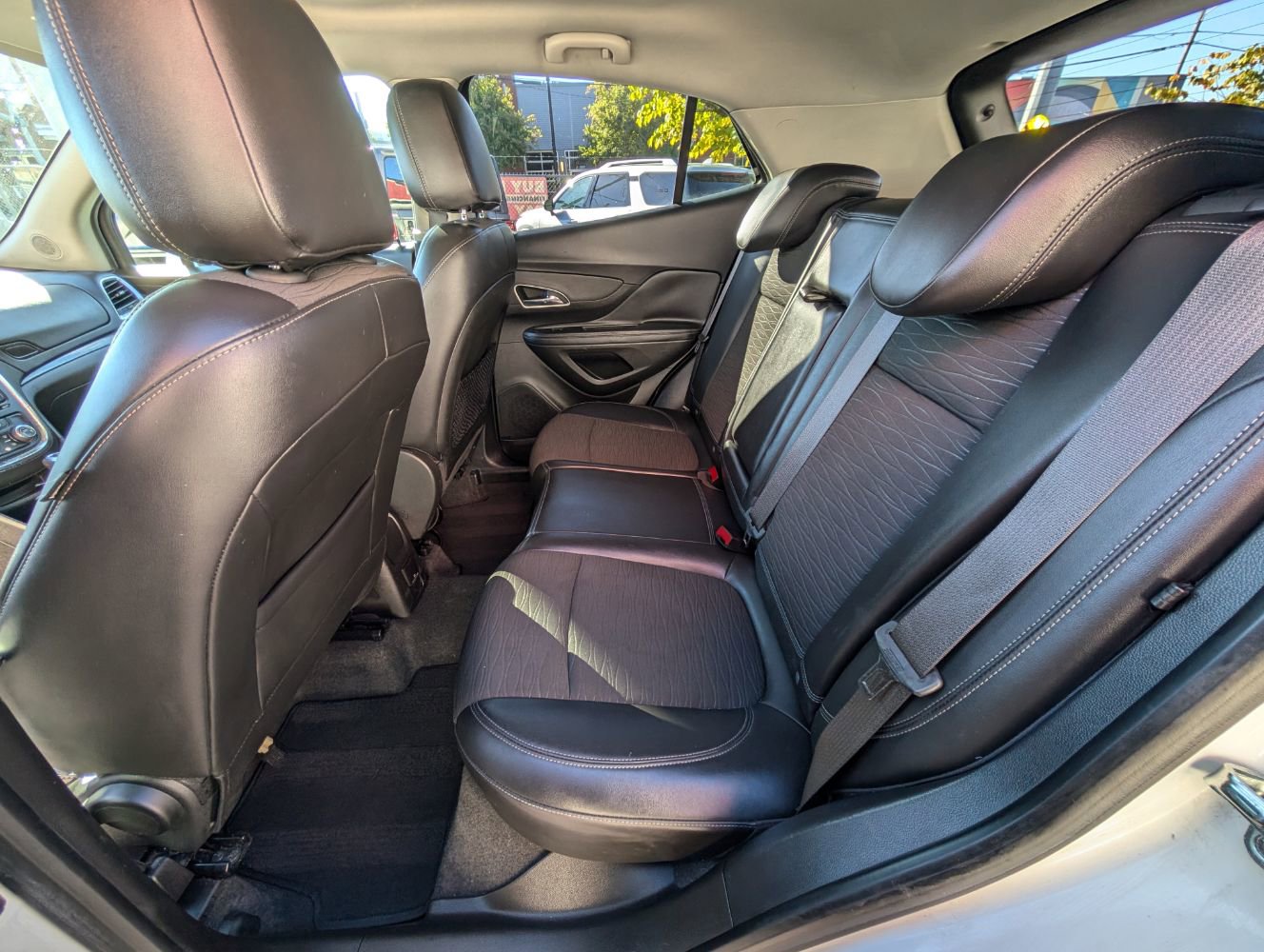 Used 2016 Buick Encore Convenience FWD image 17