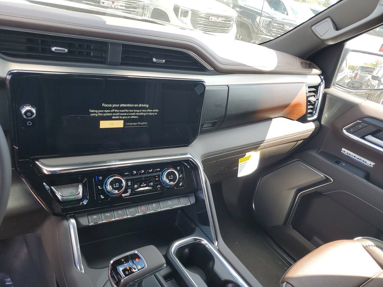 New 2026 GMC Sierra 1500 Denali w/ Technology Package AWD/4WD image 28