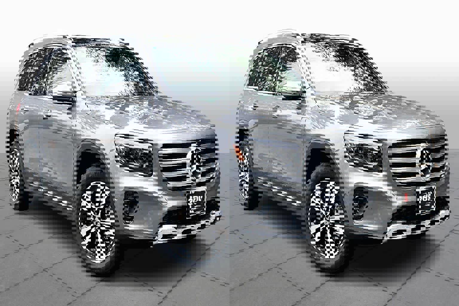 New 2026 Mercedes-Benz GLB 250 4MATIC image 2