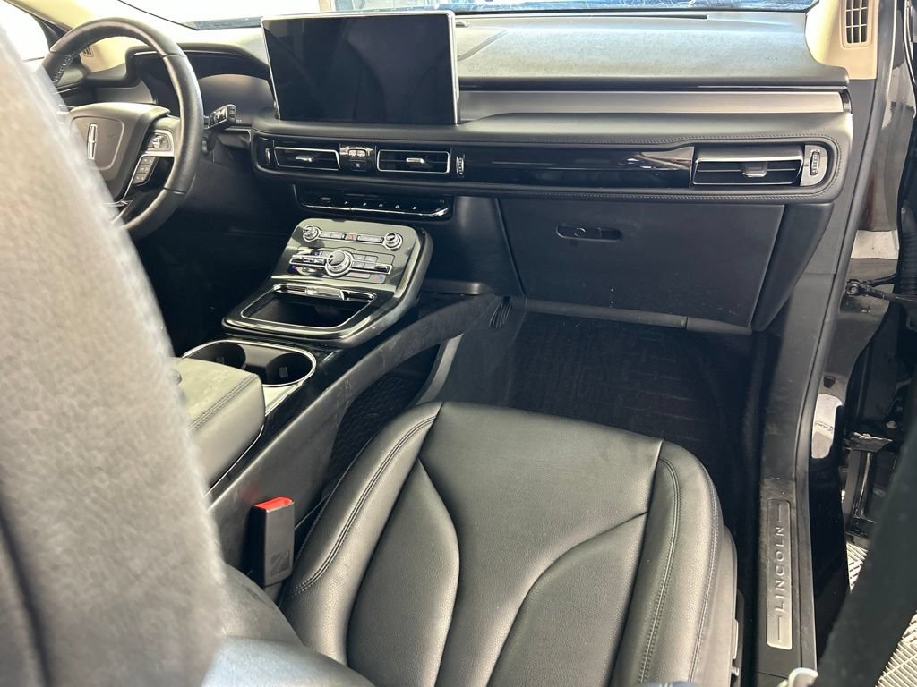 Used 2023 Lincoln Nautilus AWD w/ Premium Package image 18