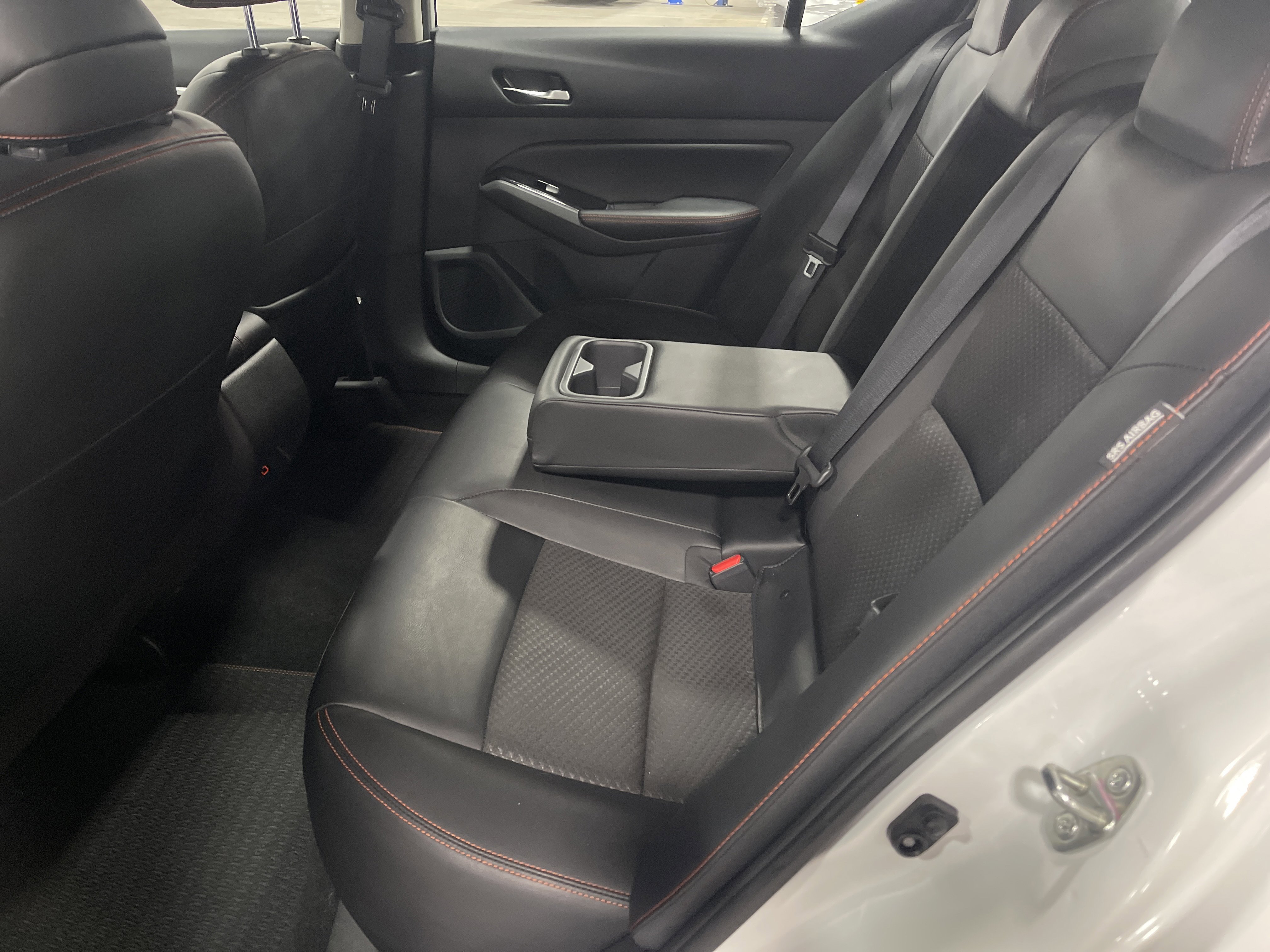 Used 2025 Nissan Altima 2.5 SR image 11