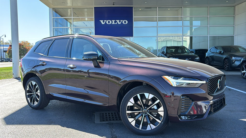 New 2027 Volvo XC60 B5 Plus AWD/4WD image 2