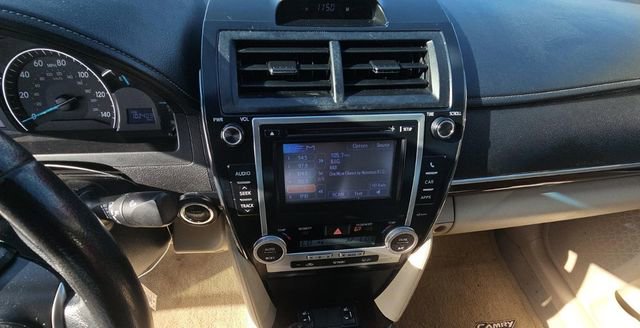 Used 2012 Toyota Camry XLE image 6
