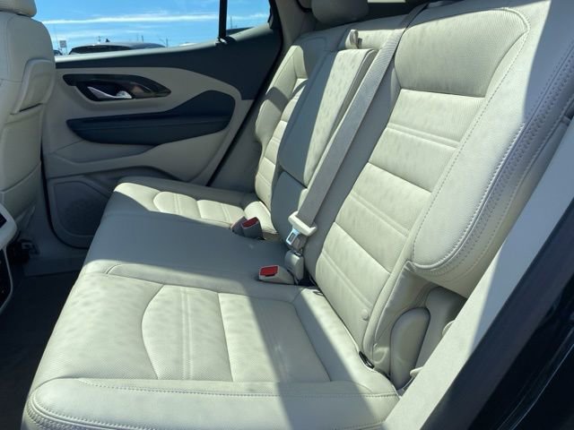 Used 2024 GMC Terrain Denali AWD/4WD image 25
