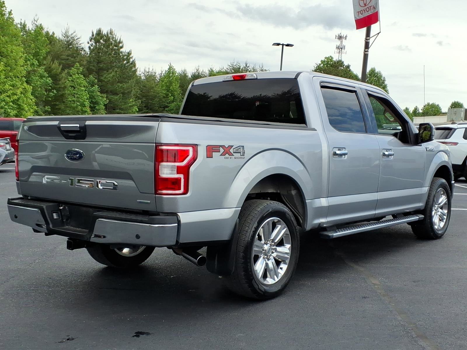 Used 2020 Ford F150 XLT w/ Equipment Group 302A Luxury AWD/4WD image 6