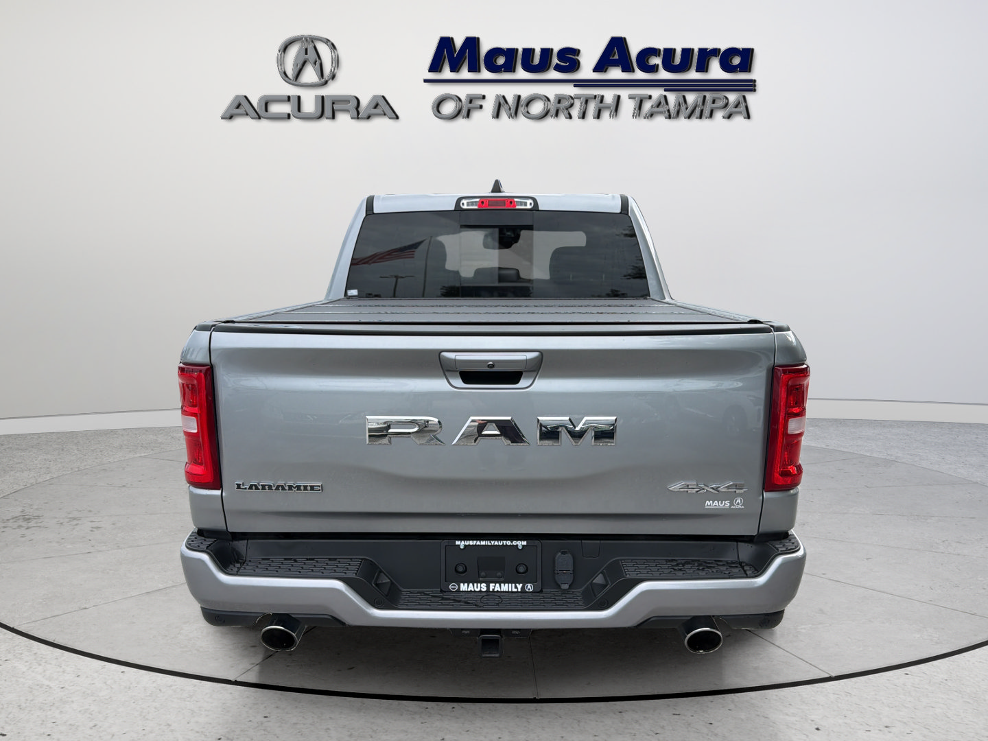 Used 2025 RAM 1500 Laramie AWD/4WD image 9