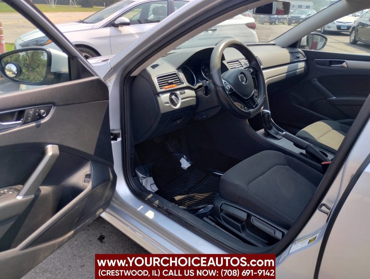 Used 2017 Volkswagen Passat 1.8T S image 14