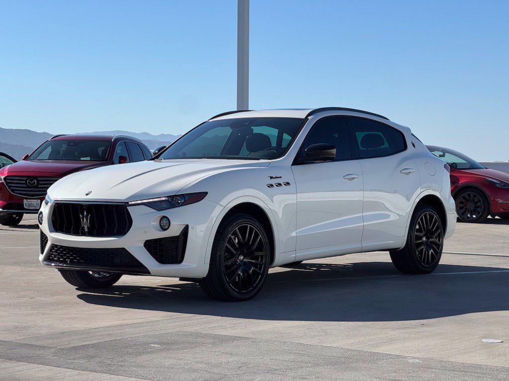 Used 2022 Maserati Levante Modena AWD/4WD image 4