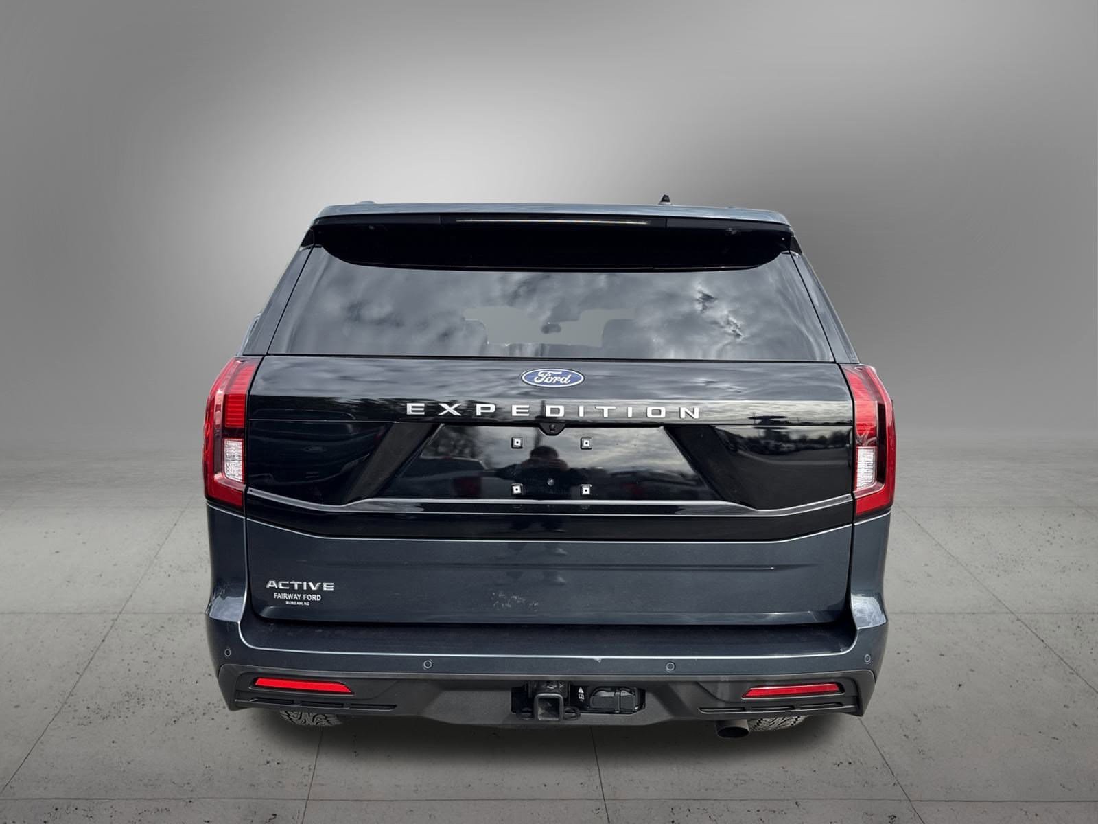 Used 2025 Ford Expedition Active image 8