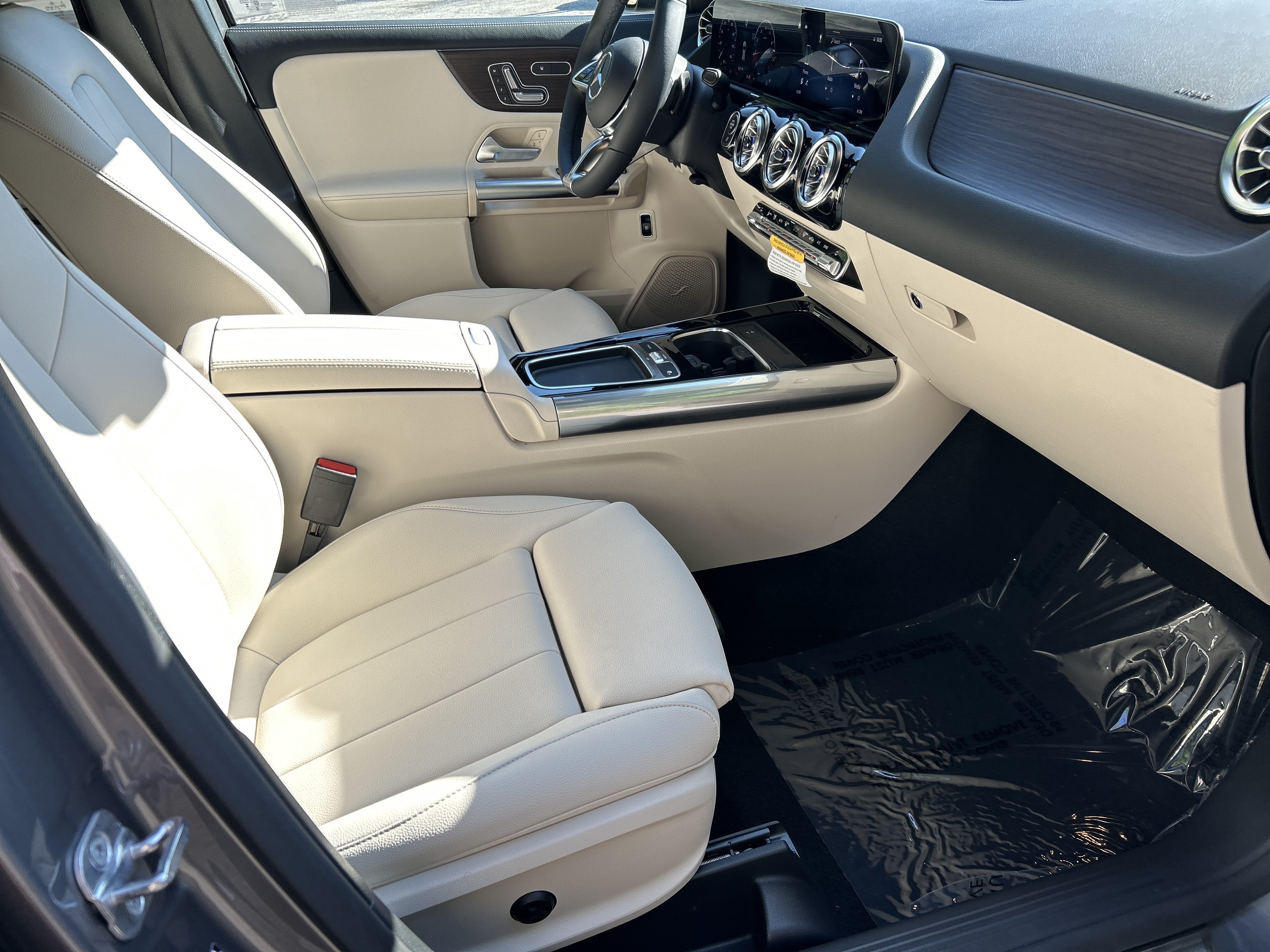 New 2026 Mercedes-Benz GLA 250 image 42