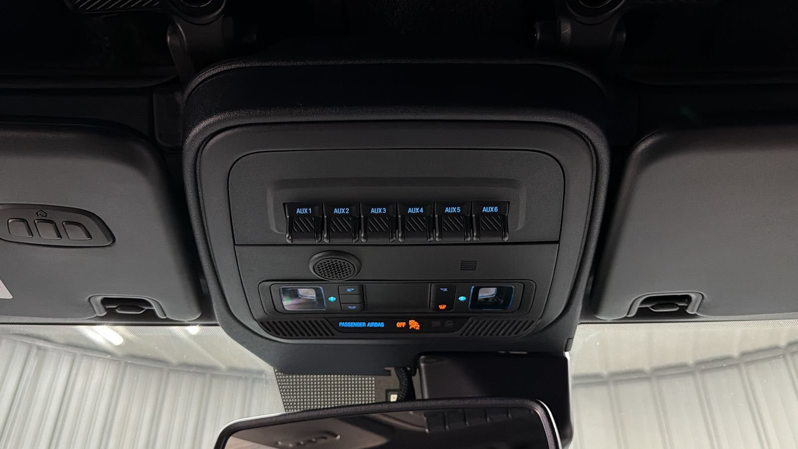 Used 2024 Ford Bronco Wildtrak AWD/4WD image 33