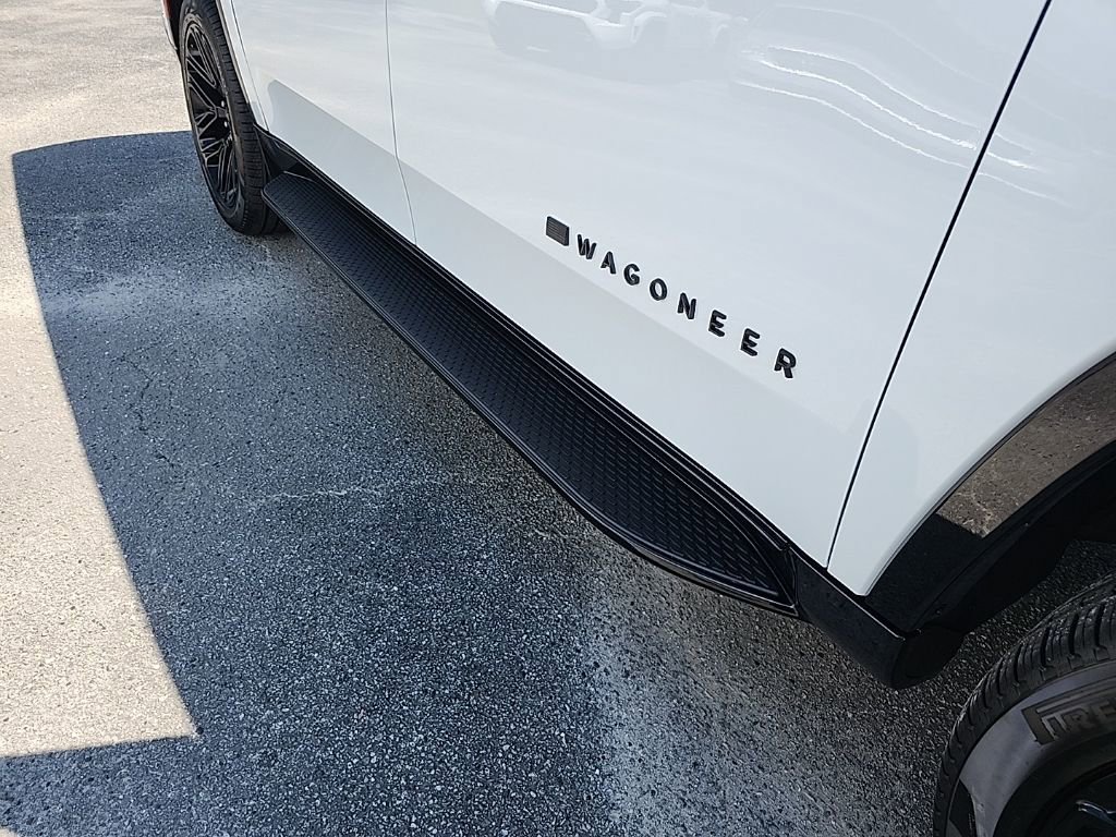 New 2025 Jeep Wagoneer L Series II image 10