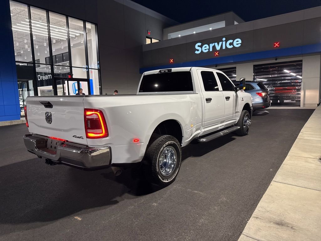 Used 2022 RAM 3500 Tradesman w/ Max Tow Package image 16